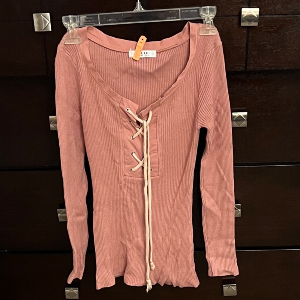 Women's Lace-Up Ribbed Top in Pink